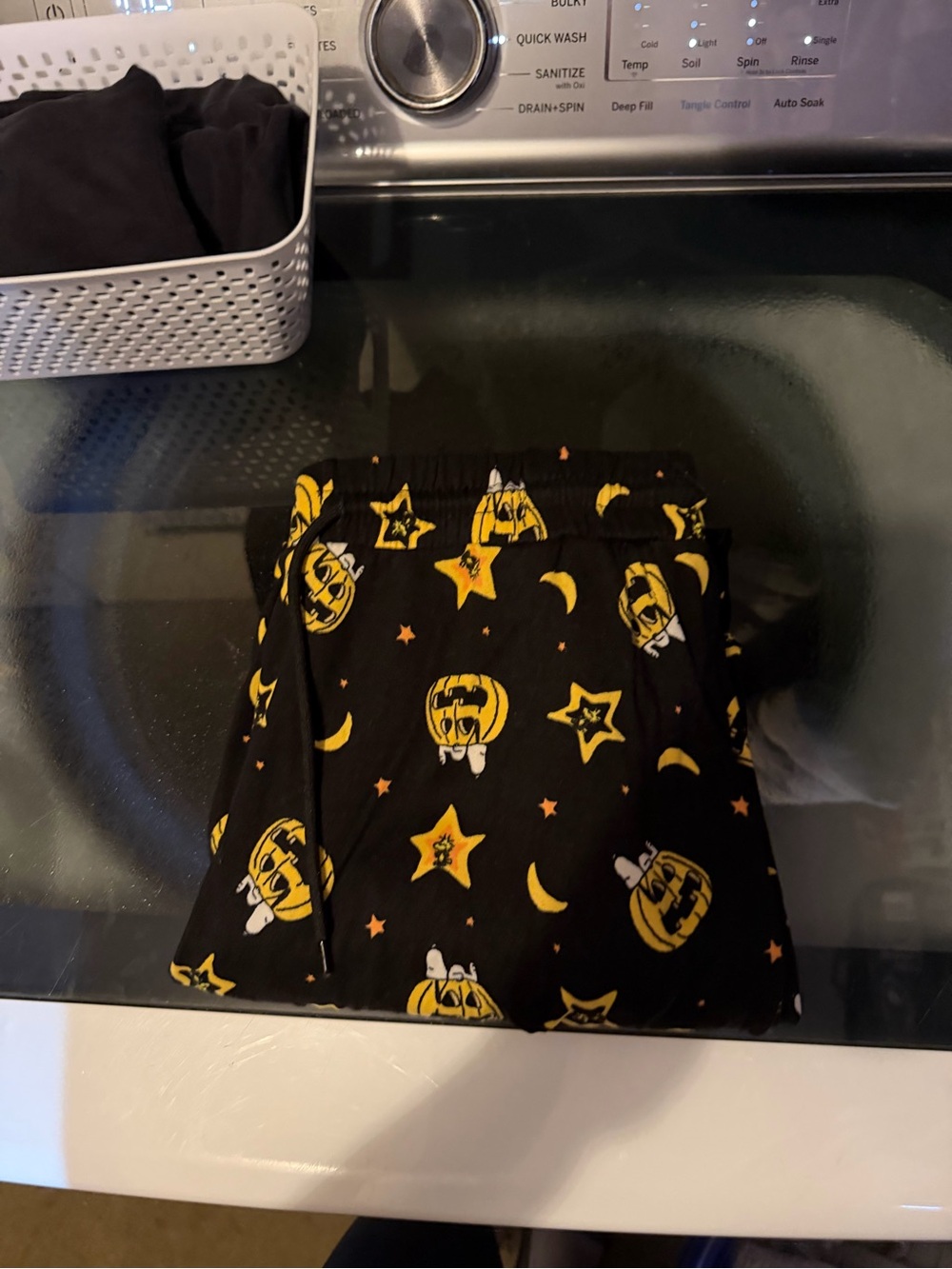 Peanuts Black Halloween Pumpkin Snoopy Print Cuffed Pajama Pants - Picture 2 of 3
